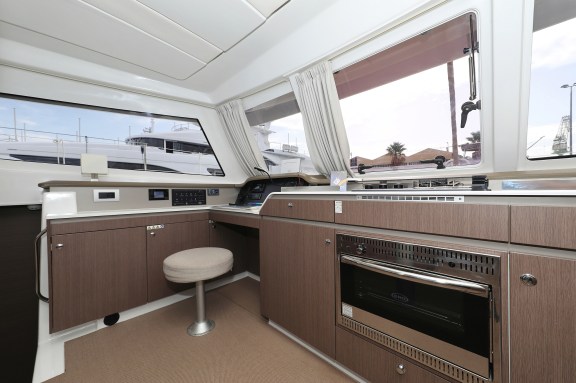 Image of Hi Friends yacht #22