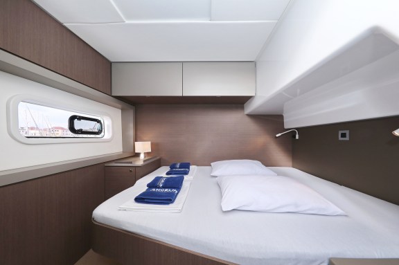 Image of Triton yacht #25