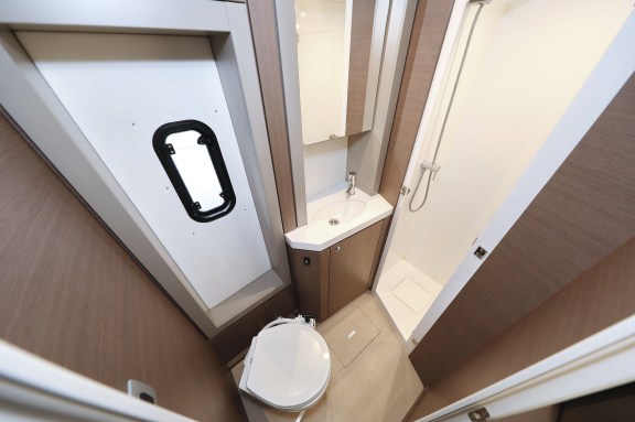 Image of Triton yacht #35