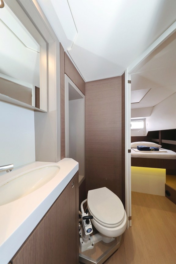 Image of Triton yacht #33