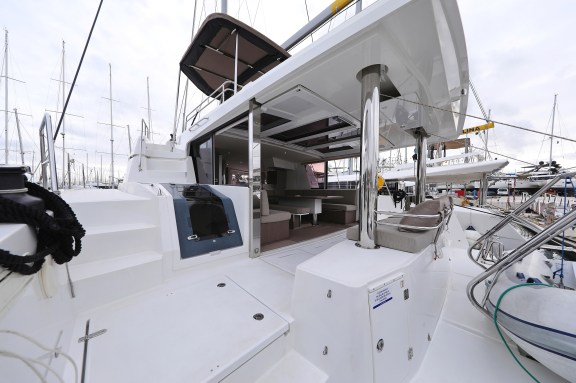 Image of Titan yacht #3