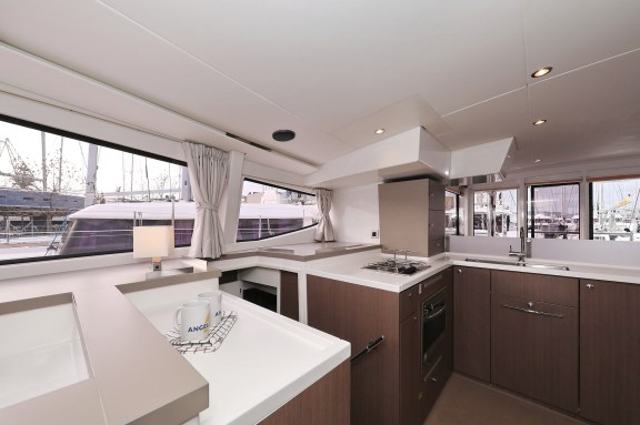 Image of Titan yacht #20