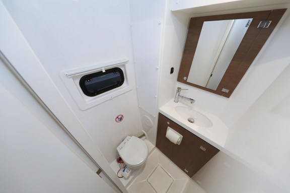 Image of Titan yacht #32