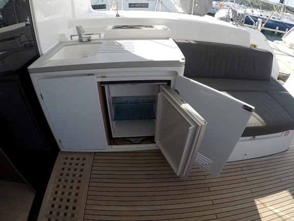 Image of Zuzo I yacht #19