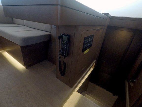 Image of Zuzo I yacht #30