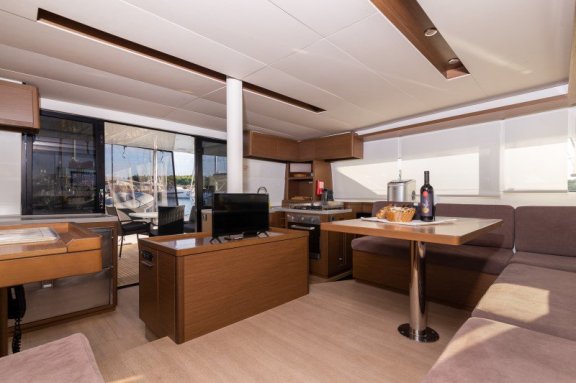 Image of Zuzo I yacht #18
