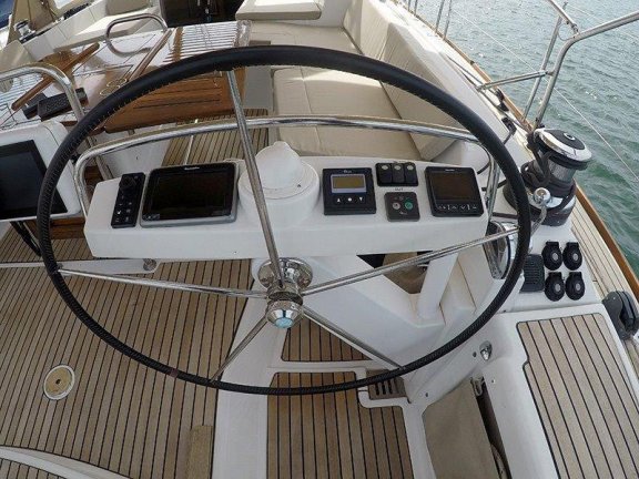 Image of Whyknot yacht #6