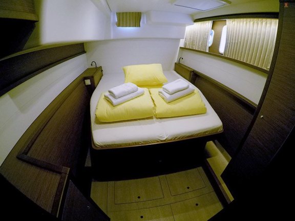 Image of Zuzo II yacht #20