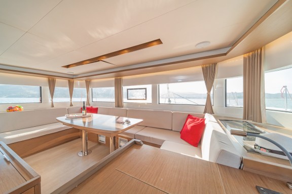 Image of Jupiter yacht #13