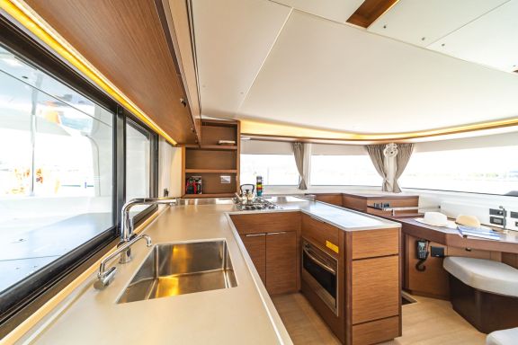 Image of Pnoe yacht #16