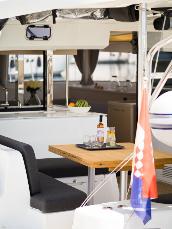 Image of Madame El Grande yacht #10