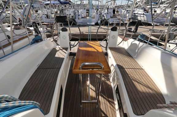 Image of Silver Arrow yacht #9
