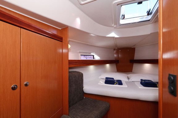 Image of Silver Arrow yacht #29