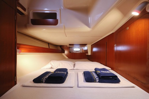 Image of Strawberry III yacht #24