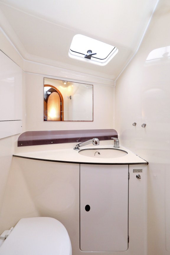 Image of Strawberry III yacht #35