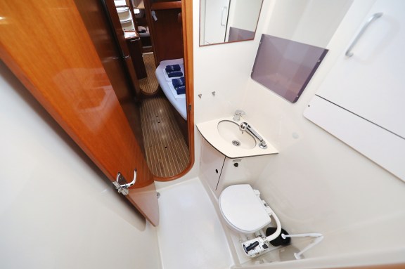 Image of Strawberry III yacht #38