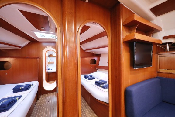 Image of Strawberry III yacht #46