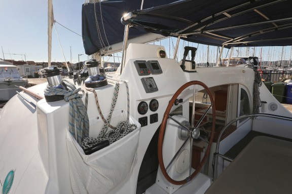 Image of Love Song yacht #9