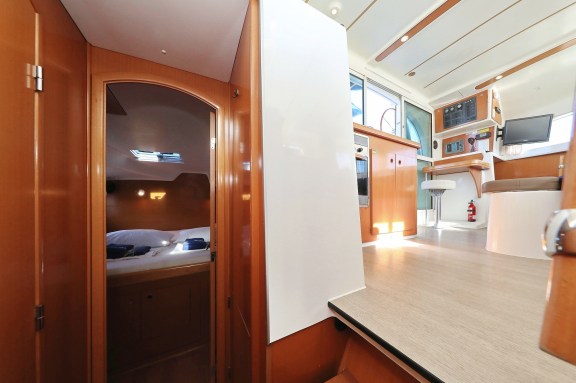 Image of Love Song yacht #22