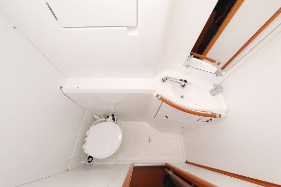 Image of Love Song yacht #38