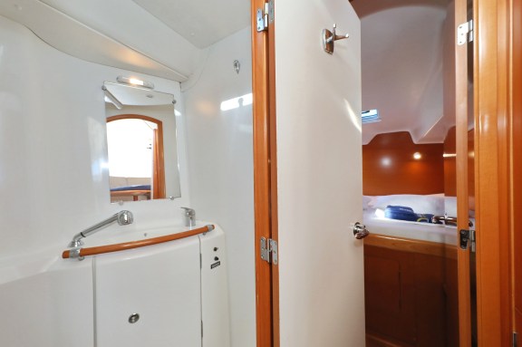 Image of Love Song yacht #33