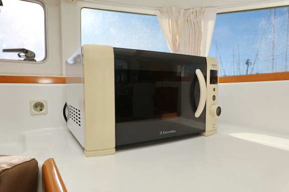 Image of Love Song yacht #43