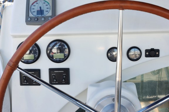 Image of Love Song yacht #48