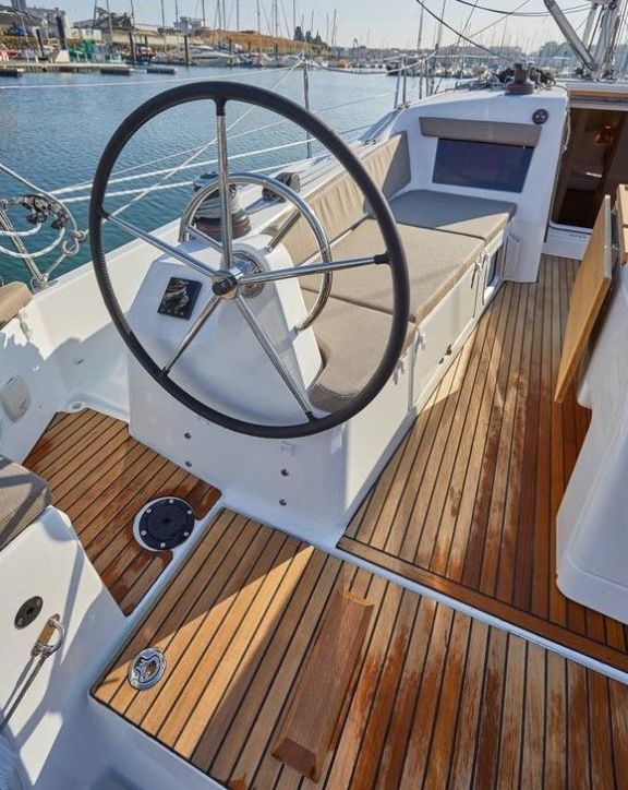 Image of Chimera yacht #6