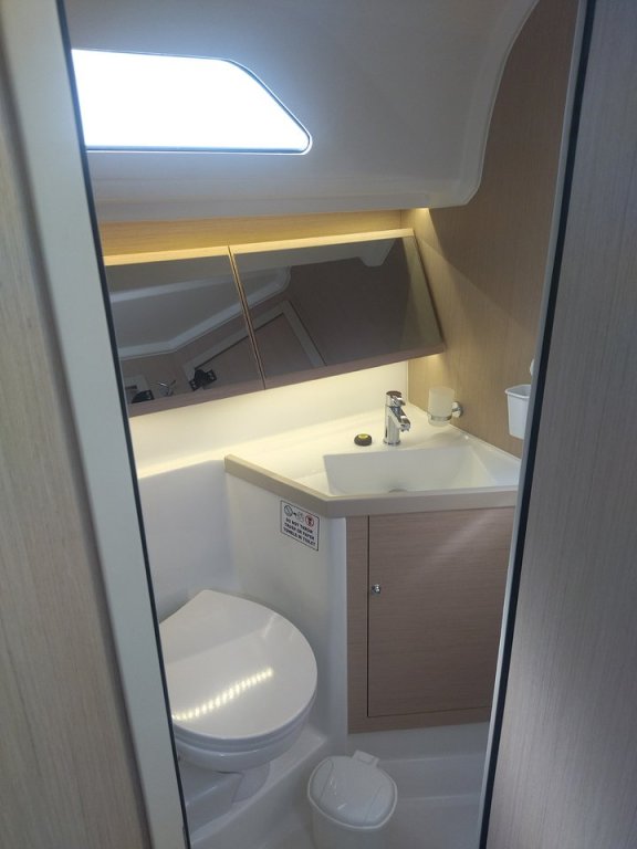 Image of Magnum yacht #9