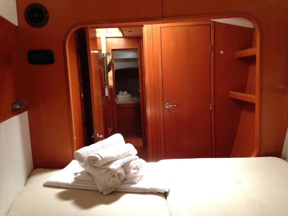 Image of Georgina yacht #11