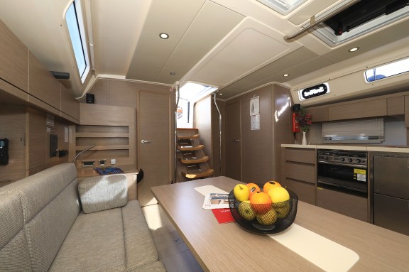 Image of Licence to Chill yacht #11