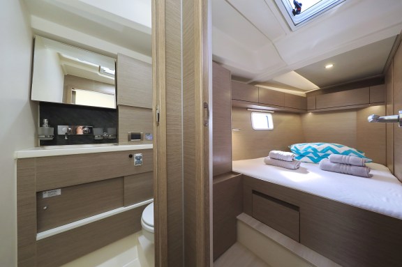 Image of Licence to Chill yacht #15