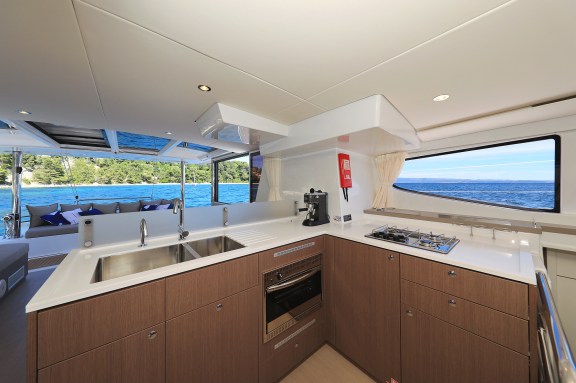 Image of Joie de vivre yacht #19