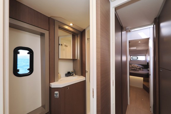 Image of Joie de vivre yacht #25