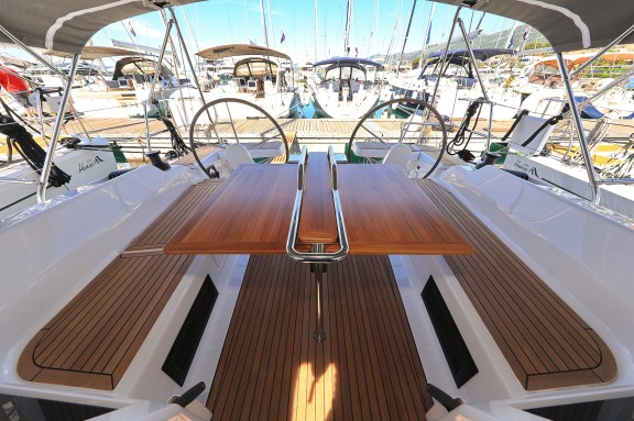 Image of Sweet Summer yacht #4
