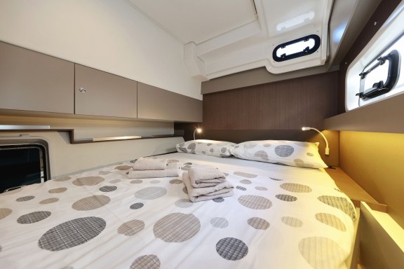 Image of Dragonfly yacht #15