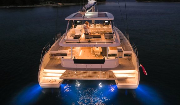 Image of Amada Mia – CREWED yacht #7