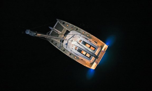 Image of Amada Mia – CREWED yacht #8