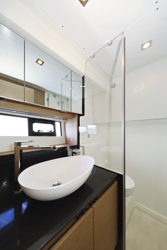 Image of Ferus yacht #24