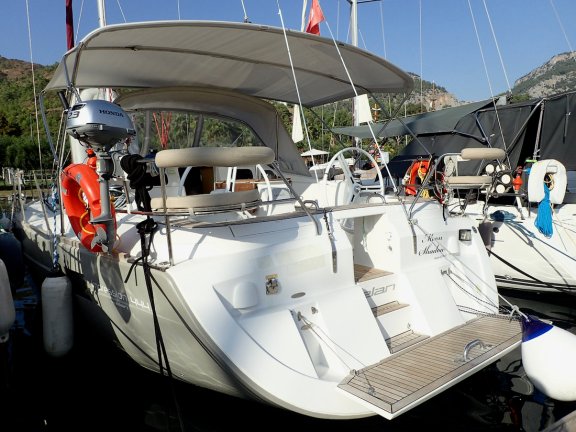 Image of Moon Shadow yacht #3