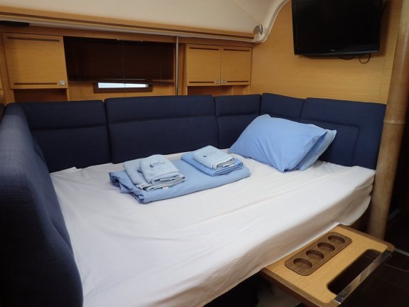 Image of Moon Shadow yacht #13