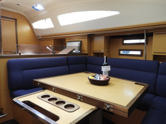 Image of Moon Shadow yacht #8