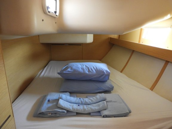 Image of Moon Shadow yacht #18