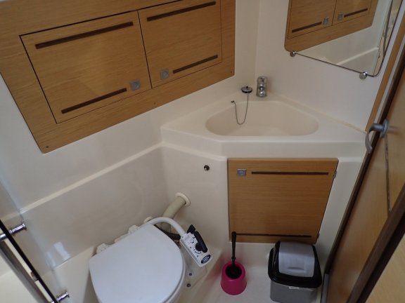 Image of Moon Shadow yacht #24