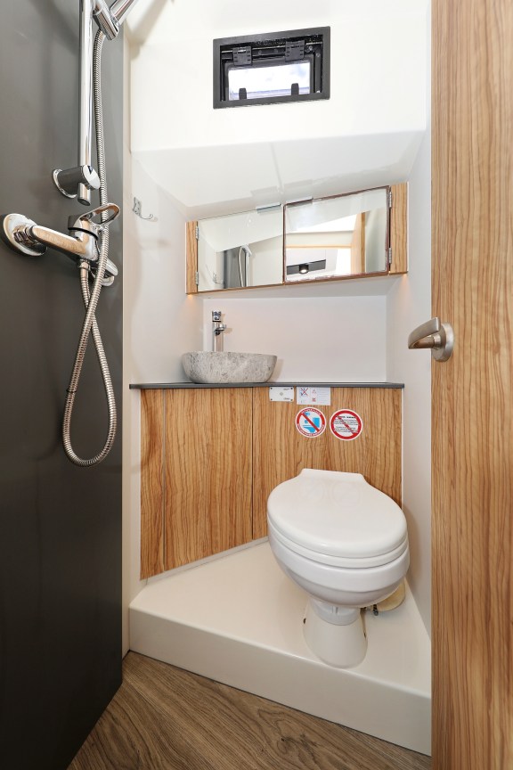 Image of Fortuna yacht #38