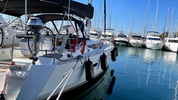 Image of Luna Rossa yacht #5