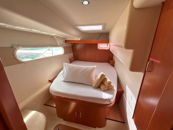 Image of SEADUCTION yacht #9