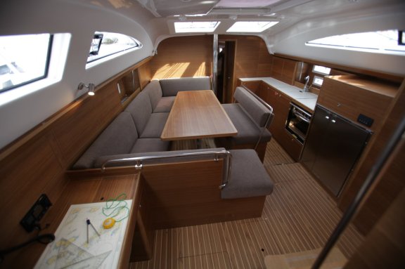 Image of Tatiana yacht #15