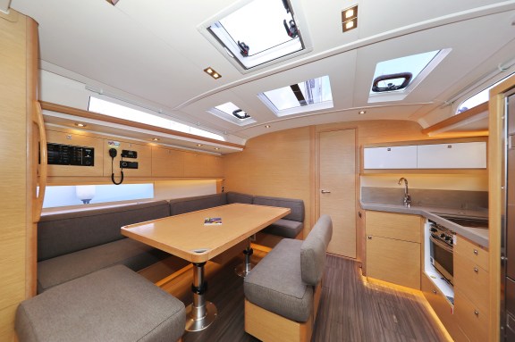 Image of Anthea yacht #14