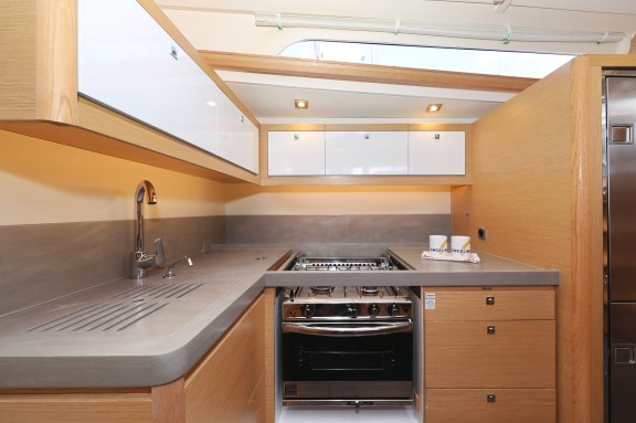 Image of Anthea yacht #20